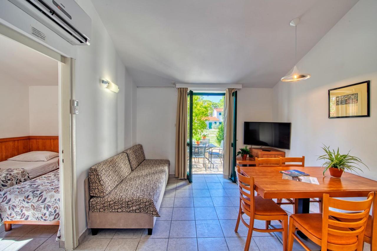 Zaton Holiday Resort Nin Habitación foto