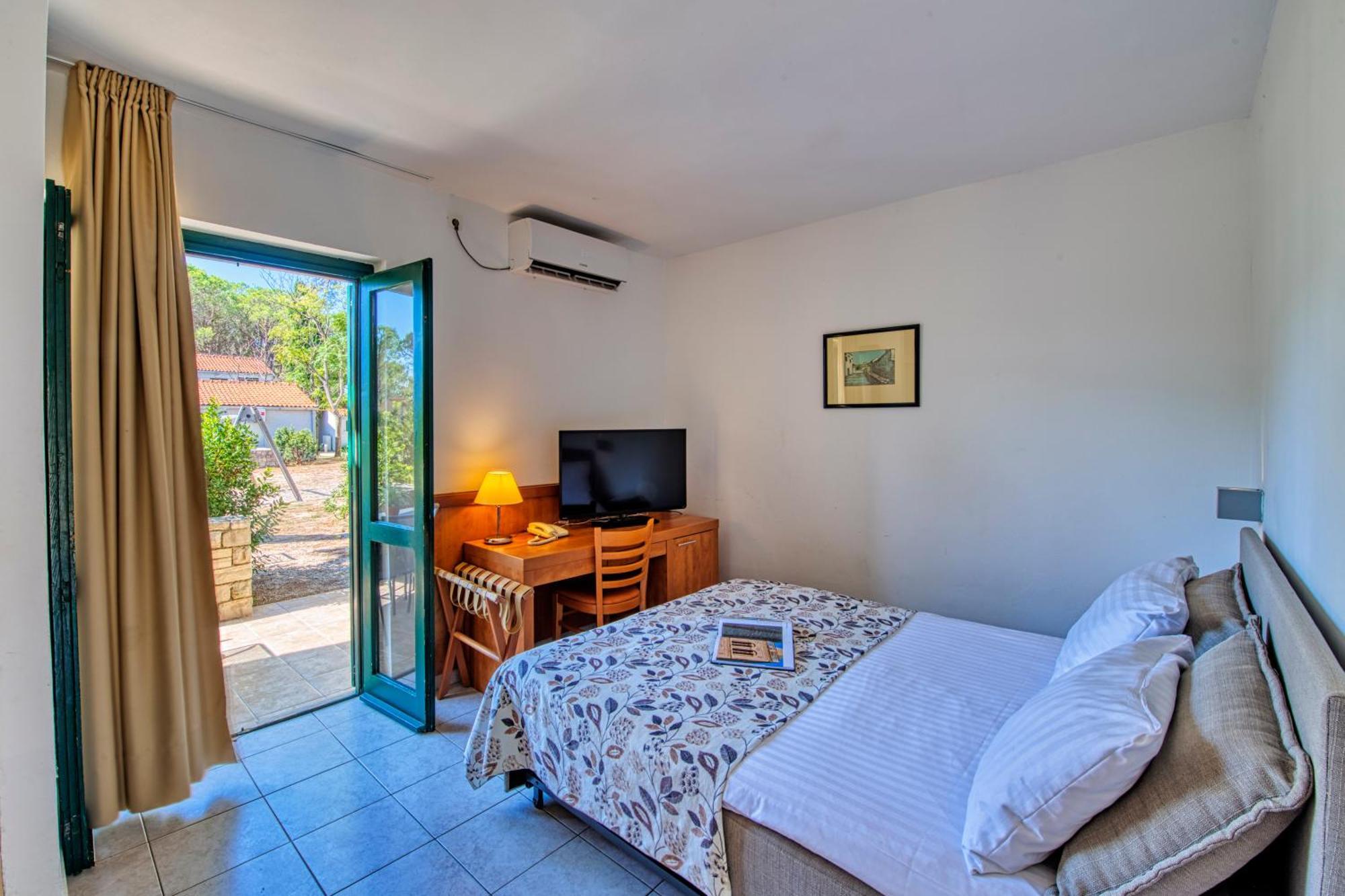 Zaton Holiday Resort Nin Habitación foto