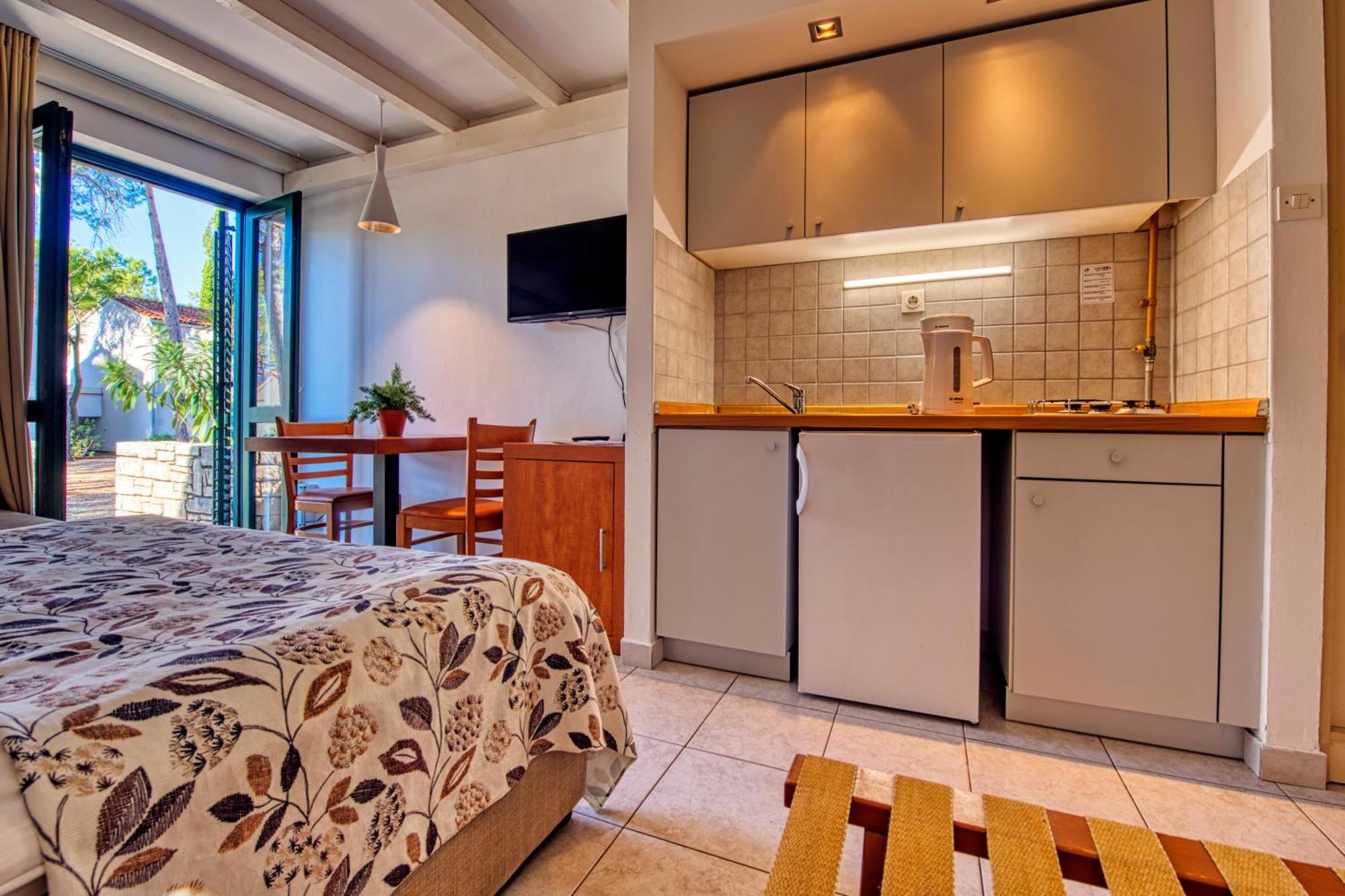 Zaton Holiday Resort Nin Habitación foto
